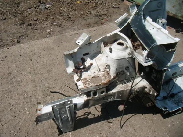 Dacia Dokker 12- Larguero Delantero Derecho OEM PAW2225 image 5