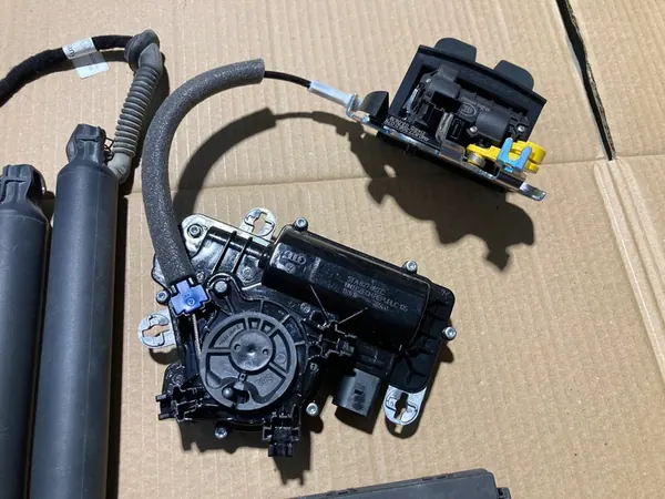 Module Actionneurs de Hayon Skoda Kodiaq image 3