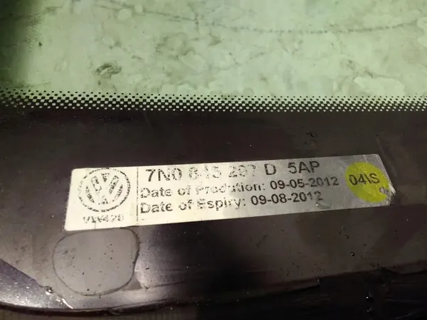 Cristal trasero izquierdo VW usado OEM 7N0845297D Sharan image 4