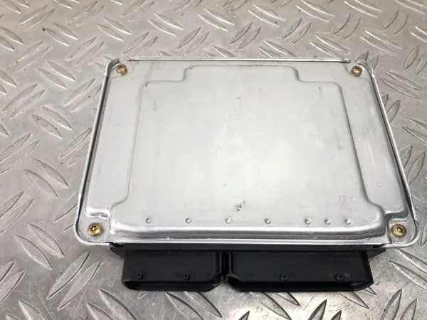 Support calculateur moteur OEM 038906019EJ VW Passat image 3
