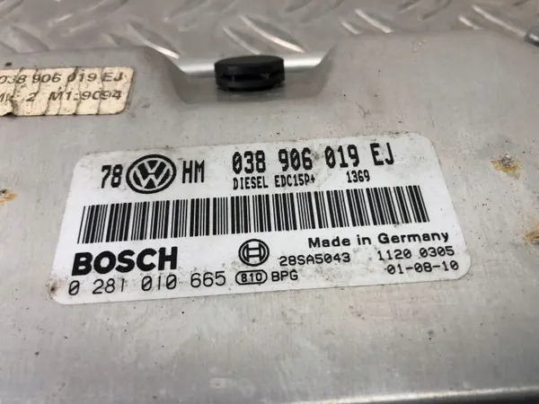 Support calculateur moteur OEM 038906019EJ VW Passat image 4