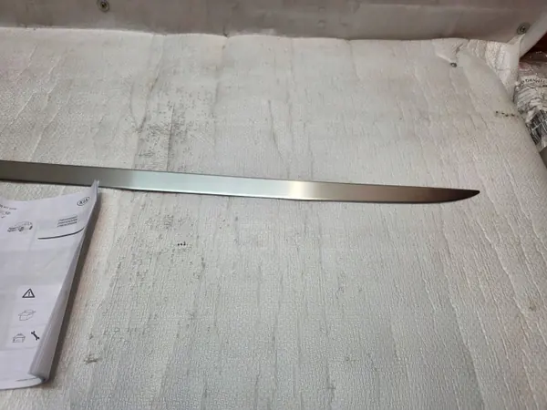 Garniture Hayon Kia Ceed OEM J7491ADE00BB - Occasion image 3