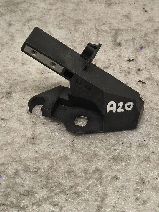 Support de phare avant droit Mercedes W205 A2056203501 image 1