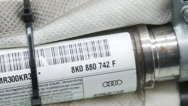 Oikea ilmatyynyverho OEM 8K0880742F Audi A4 B8:lle image 3