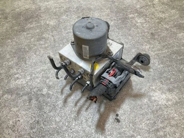 Pompe ABS OEM 54085772J pour Audi 2.0L Diesel image 4