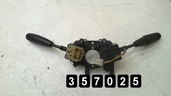 Interruptor Daewoo Kalos OEM AM-357025 - Usado image 4