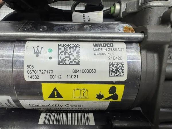 Maserati Granturismo Federungskompressor OEM 6701727170 image 5