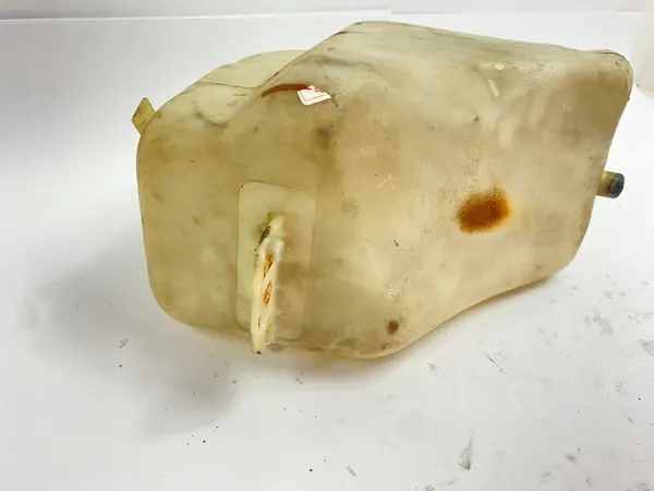 Lämmin tuulilasinpesunesteen säiliö Mercedes W124 image 6