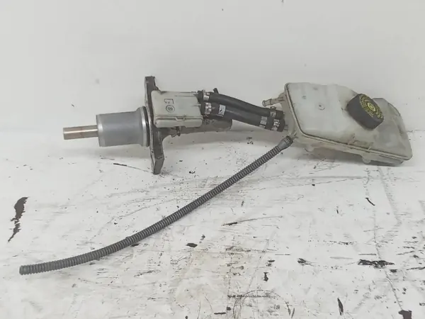 Bromscylinder OEM A6394300102 för Mercedes-Benz Viano image 2