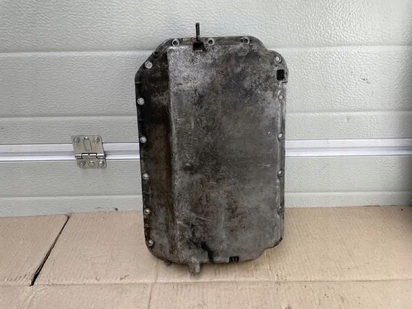 AUDI A4 B5 A6 C4 V6 Oljesump 078103604H image 2