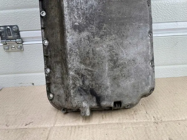 AUDI A4 B5 A6 C4 V6 Oljesump 078103604H image 5