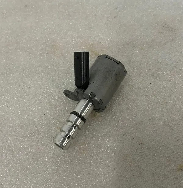 Sensor válvula pressão óleo usado OEM 04L906455B image 2