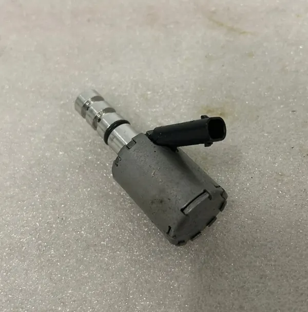 Sensor válvula pressão óleo usado OEM 04L906455B image 3