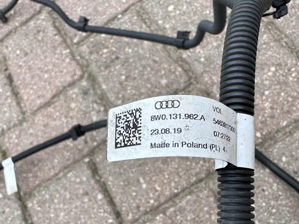 Kit Ligne AdBlue Audi OEM 8W0131961C 8W0131962A image 8
