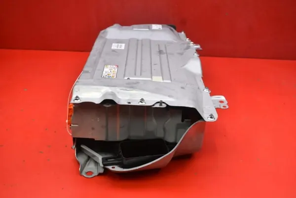 Batería usada OEM G9280-K0011 para Toyota Yaris Cross image 5