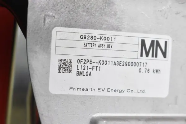 Batería usada OEM G9280-K0011 para Toyota Yaris Cross image 8