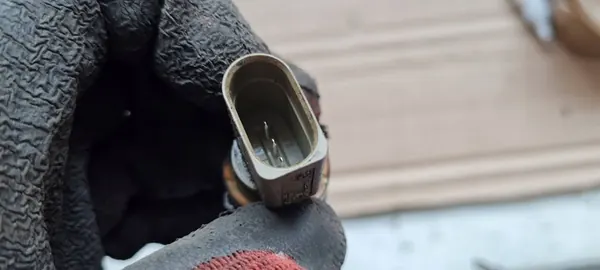 Öljynpainesensori 3.0 TFSI Audi VW 06E906054G image 6