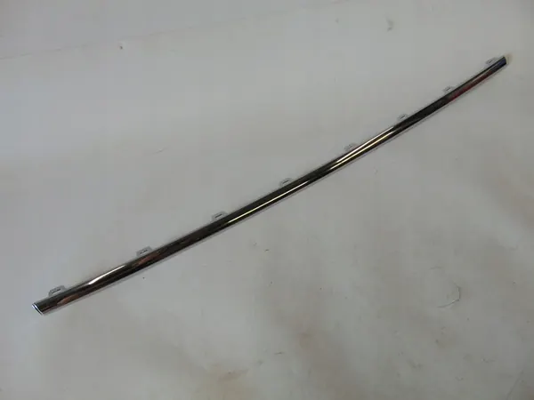 VW Passat B7 Etupuskuri Chromi 3AA853765 image 2