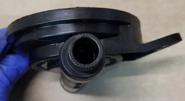 Mercedes olieafscheider OEM 6060100091 image 4