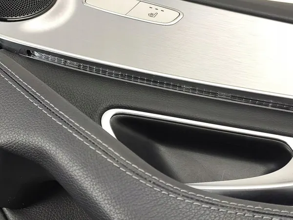 OEM A2055401492 Tapicería Puerta Derecha Delantera Mercedes C W205 image 8