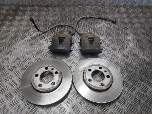 Bromsskivor + Belägg + Bromsok Fram Skoda Fabia I image 2