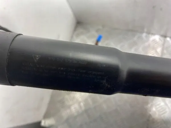 Porsche Panamera 970 bakluckstång OEM - Begagnad image 5