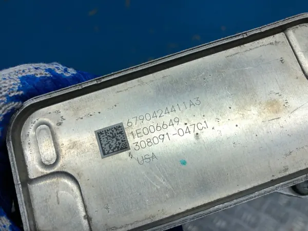 Öljynsuodattimen Kiinnike OEM 68308741AB image 5