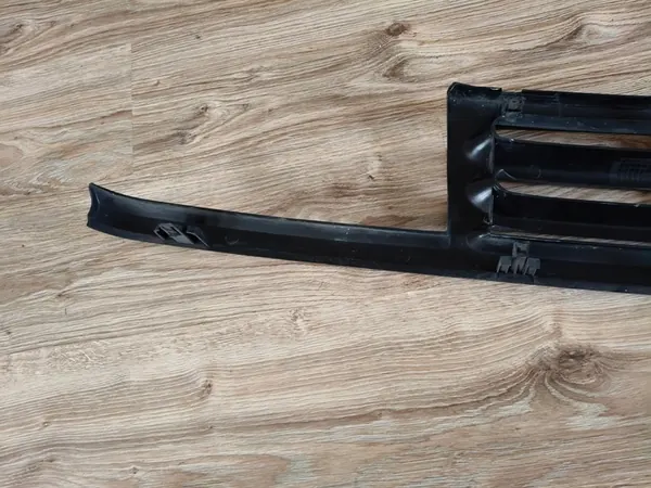 VW Vento Grill Front Black Without Badge image 6