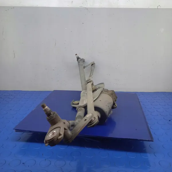 AUDI A6 C5 Etupyyhkijän moottori 4B1955603B image 4