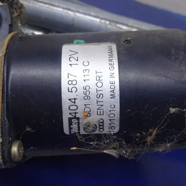 AUDI A6 C5 Etupyyhkijän moottori 4B1955603B image 7