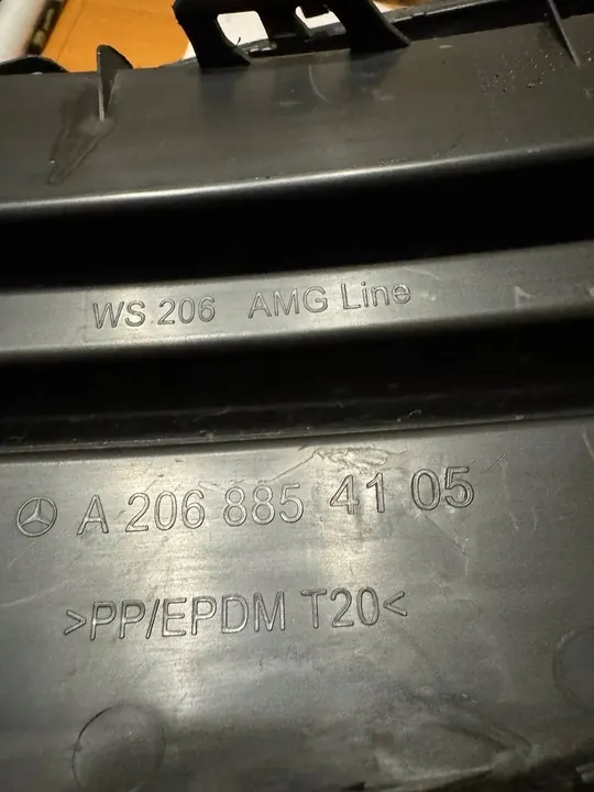 Grille de pare-chocs avant Mercedes-Benz A2068854105 image 3