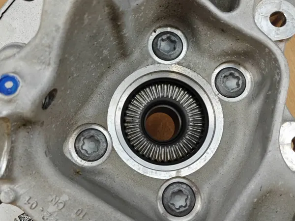 OEM 6892522 Höger Bak Hjulnav BMW 2.0D G26 image 8