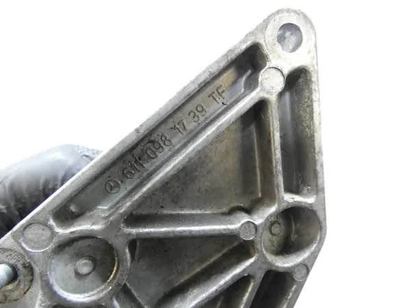 Support filtre à carburant OEM 6110981739 Mercedes Vito image 5