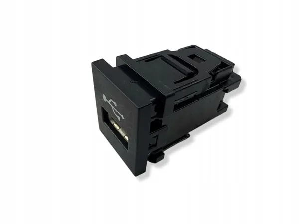Toyota USB-aansluiting OEM LAA25535 voor bZ4X 2024 image 3