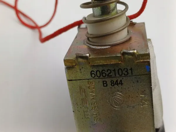 Atuador de tampa de combustível Alfa 166 60621031 image 3