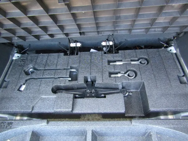 Mazda CX5 I KE Domkraft OEM AK-6-95886 image 2