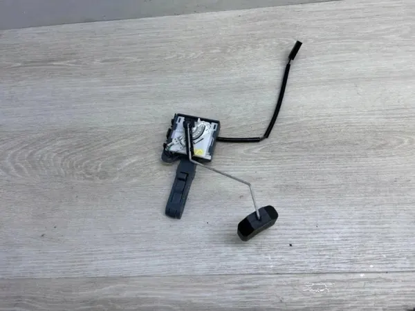 Sensor de nivel de combustible OEM 7P0919673D Porsche Cayenne image 2