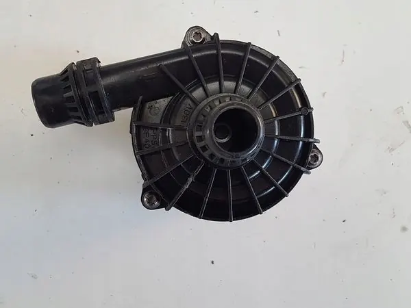 POMPA ACQUA MERCEDES A0005000801 image 3