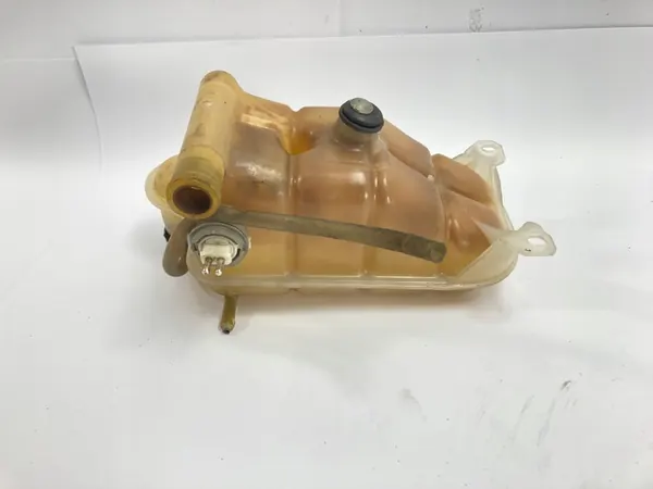 Jäähdytysnesteen laajennusastia Mercedes W124 W201 1245000649 image 7