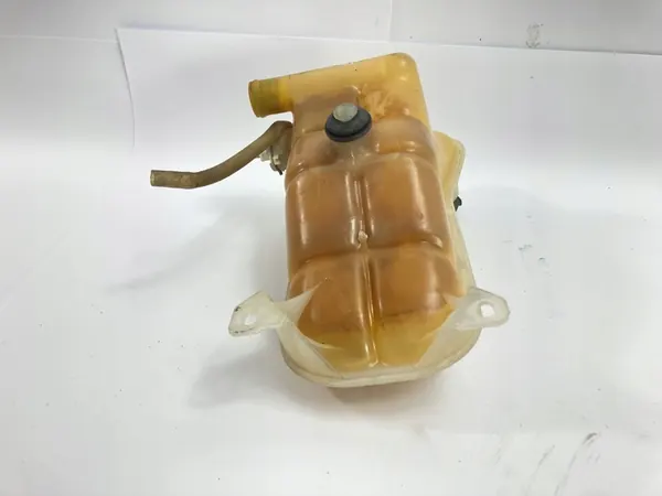 Jäähdytysnesteen laajennusastia Mercedes W124 W201 1245000649 image 8