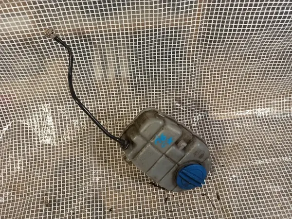 Kühlmittel-Ausdehnungsbehälter AUDI A6 C7 4G0121403G image 2