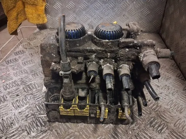 Soupape Modulateur Remorque Wabco TEBS-E2.5 OEM 164203 image 5