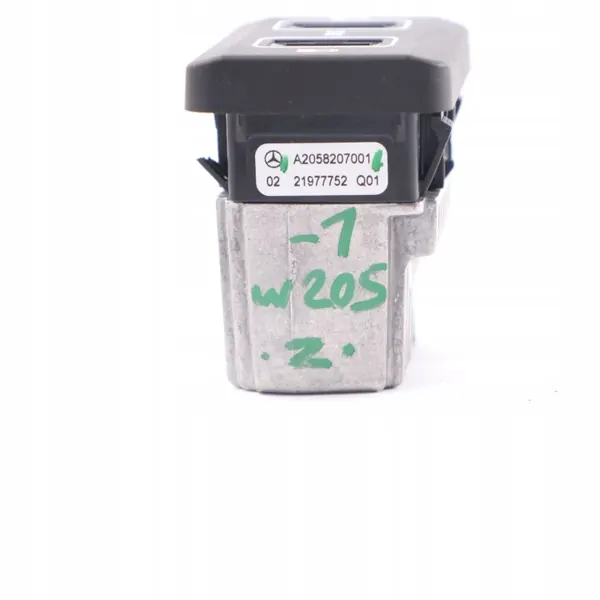 Mercedes W205 Achterconsole USB-poort OEM A2058207001 image 10