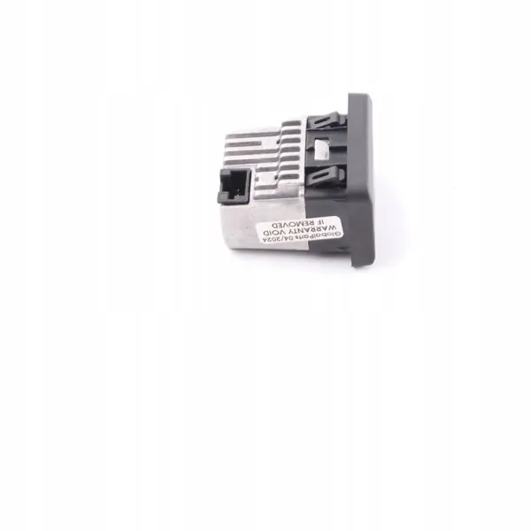 Mercedes W205 Achterconsole USB-poort OEM A2058207001 image 8