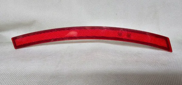 OEM 23210928 Rechter omtrekreflector voor Corvette C7 image 2