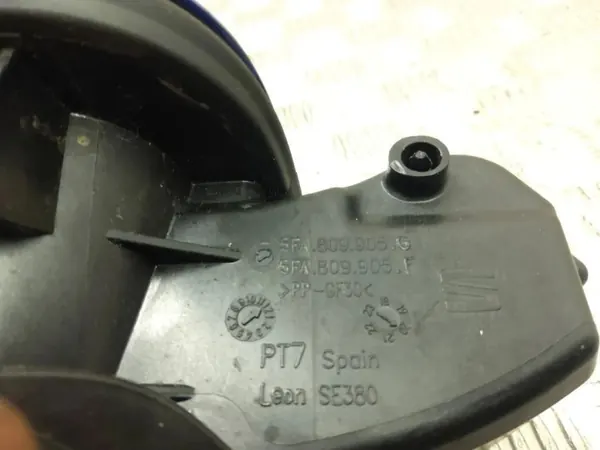 SEAT Polttoainesäiliön kansi OEM 5FA809905G LEON 5F1 image 8