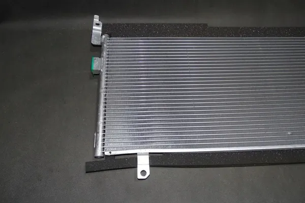 AC-JÄÄHDYTTIMEN SUBARU FORESTER 13- OEM image 2