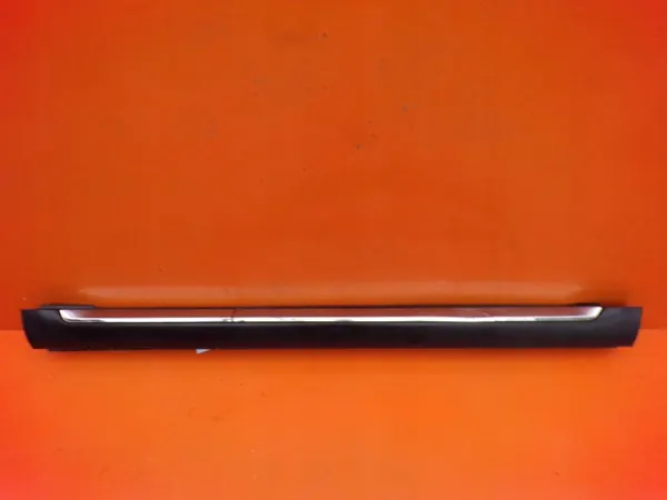 LISTWA OEM Sabot de Porte Chrome Droit image 2