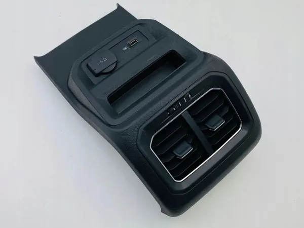 OEM 5NA864131 12V-aansluiting achter voor VW Tiguan image 2