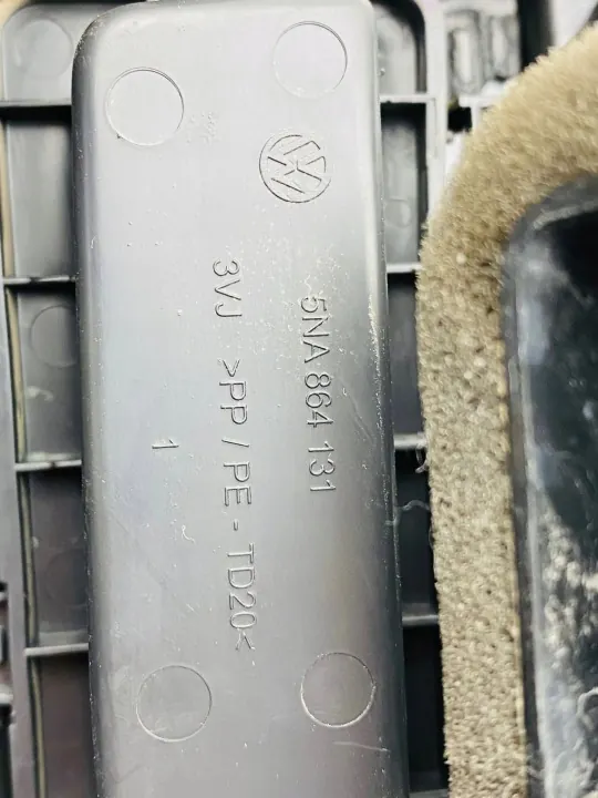 OEM 5NA864131 12V-aansluiting achter voor VW Tiguan image 3